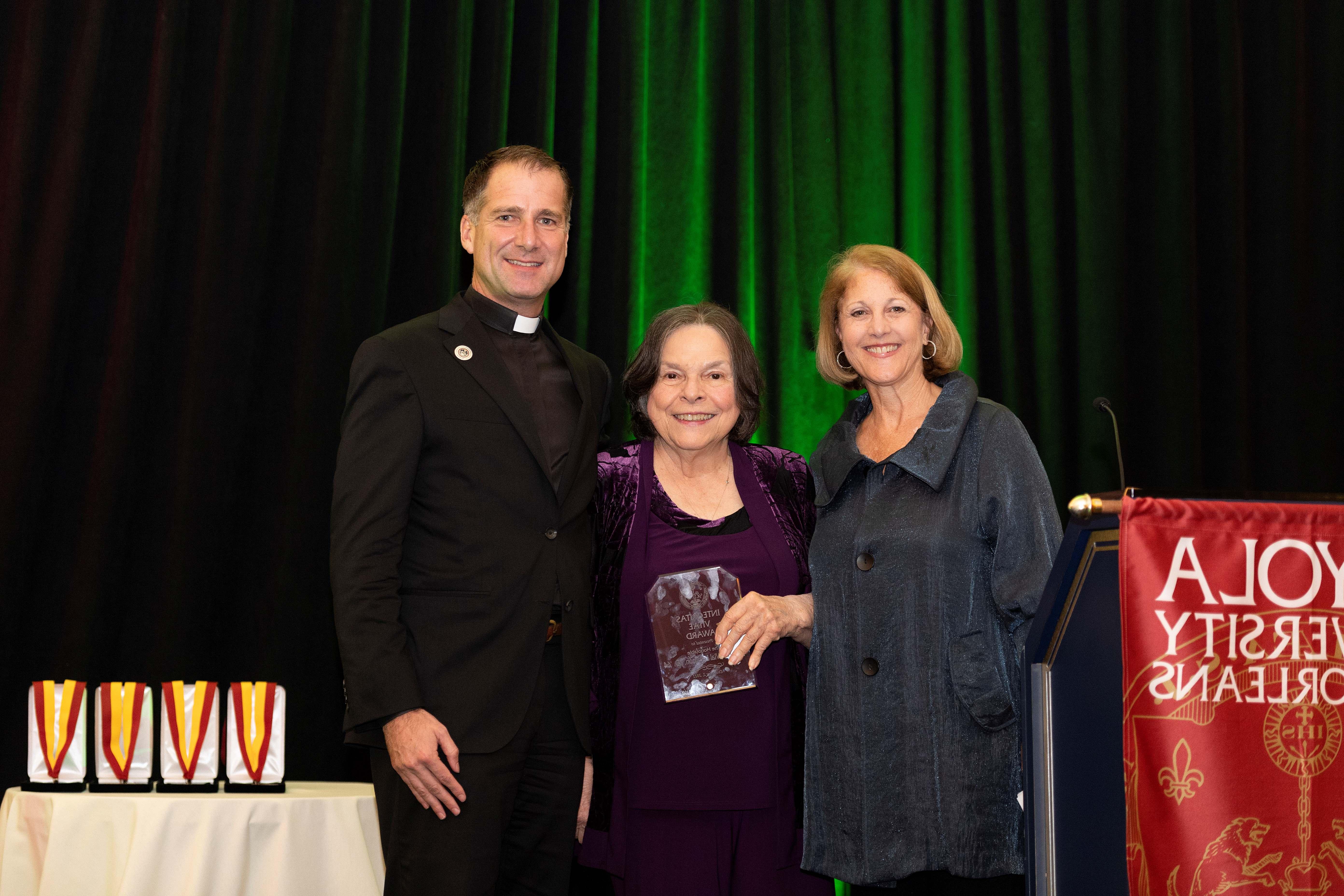 2022 Integritas Vitae Award Recipient Mary Ann Vial Lemmon, J.D. '64